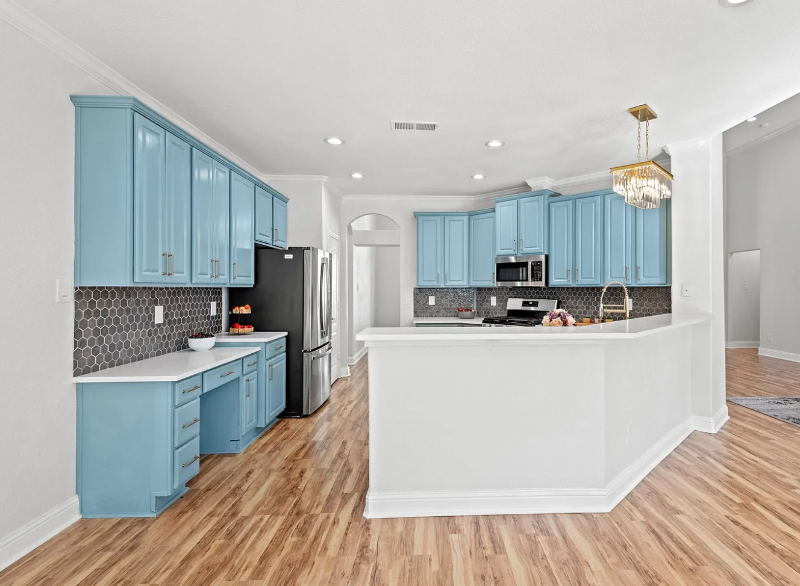 4224 Las Brisas Dr - Photo 5 of 15