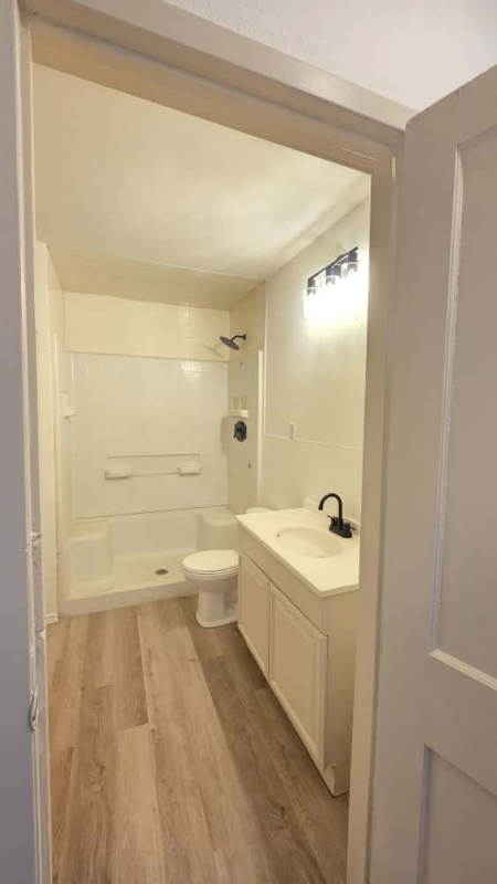 500 West 47th Street - Photo 2 of 10