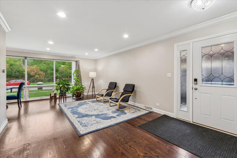 9107 Meade Ave - Photo 2 of 20