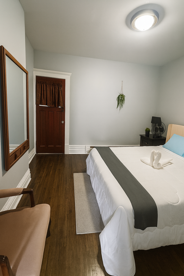 Aylmer St N & London St - Photo 3 of 12