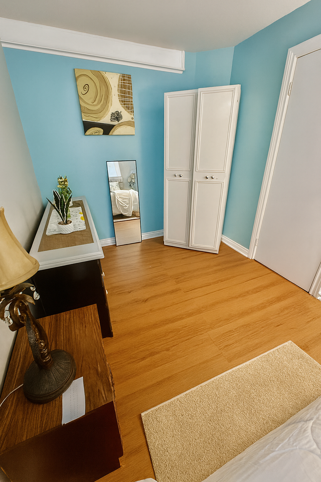 Aylmer St N & London St - Photo 5 of 12