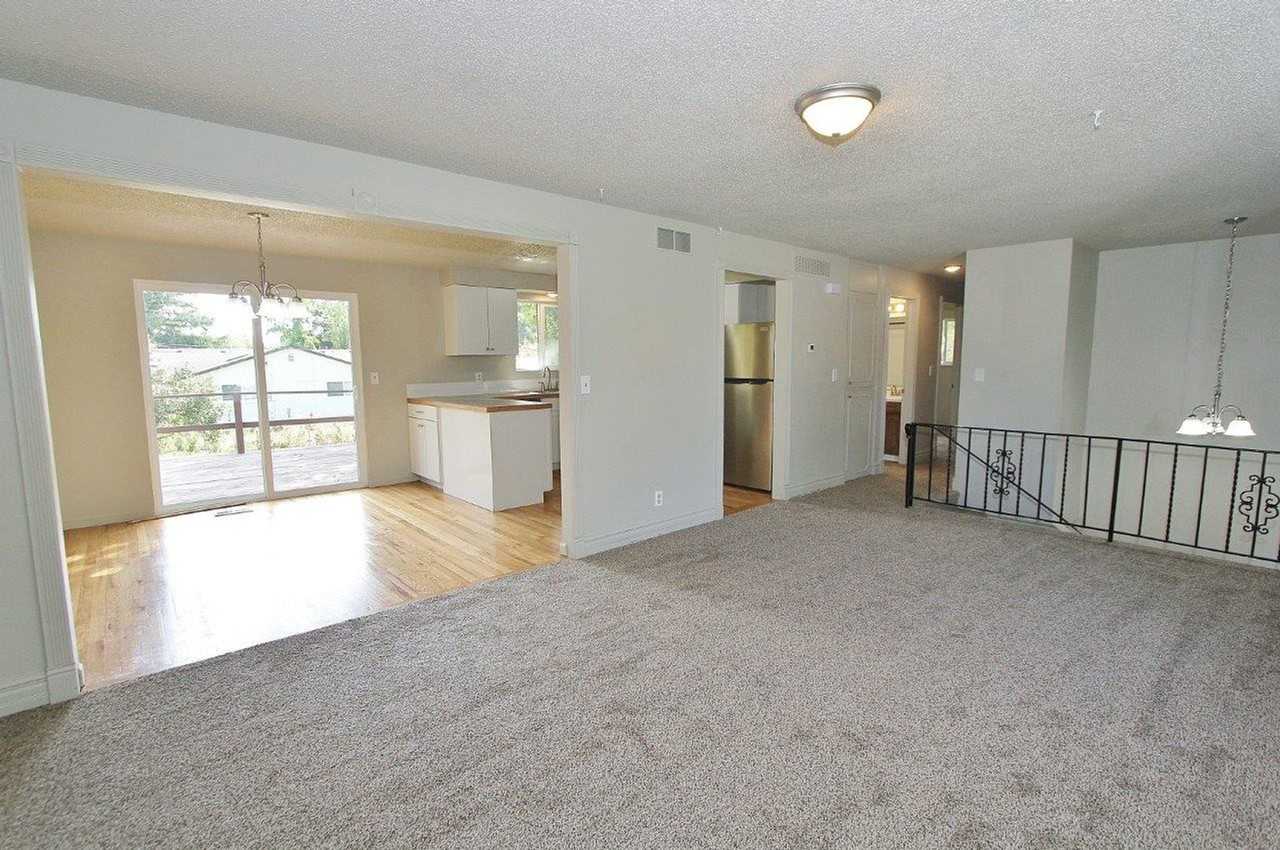 8365 West Wyndham Lane - Photo 6 of 26