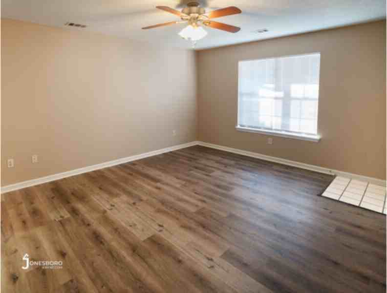 2221 Conrad Dr #4 - Photo 2 of 10