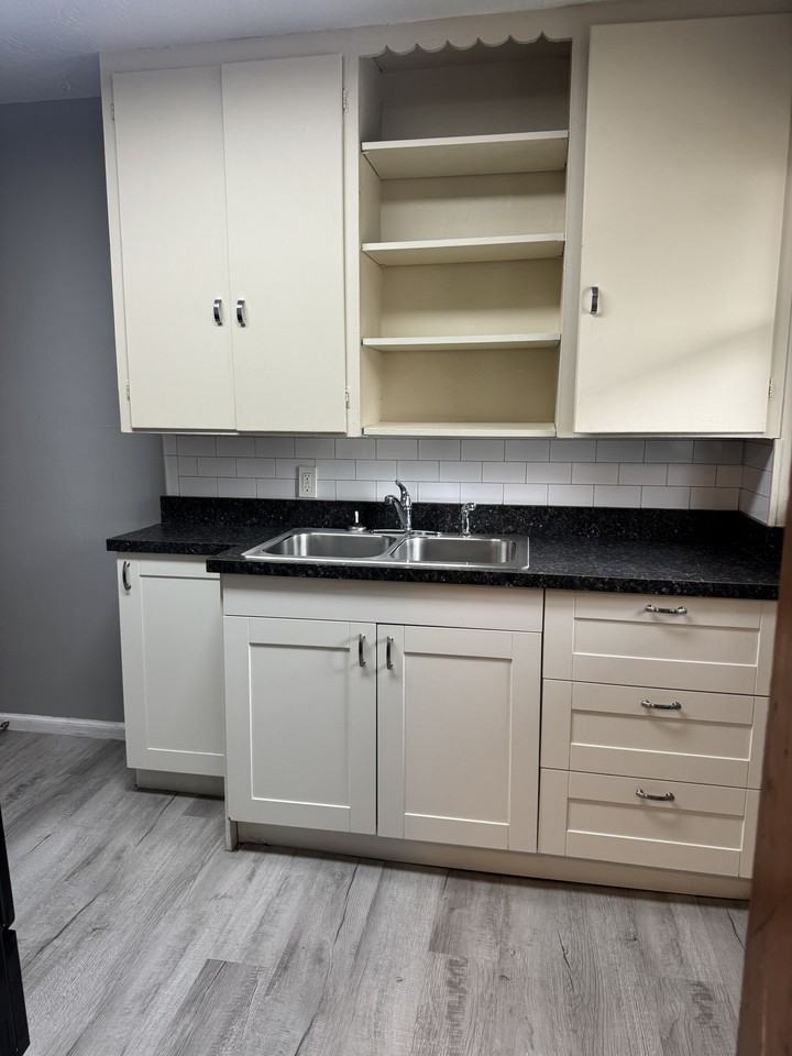 2696 East Avenue #2696 - Photo 2 of 8