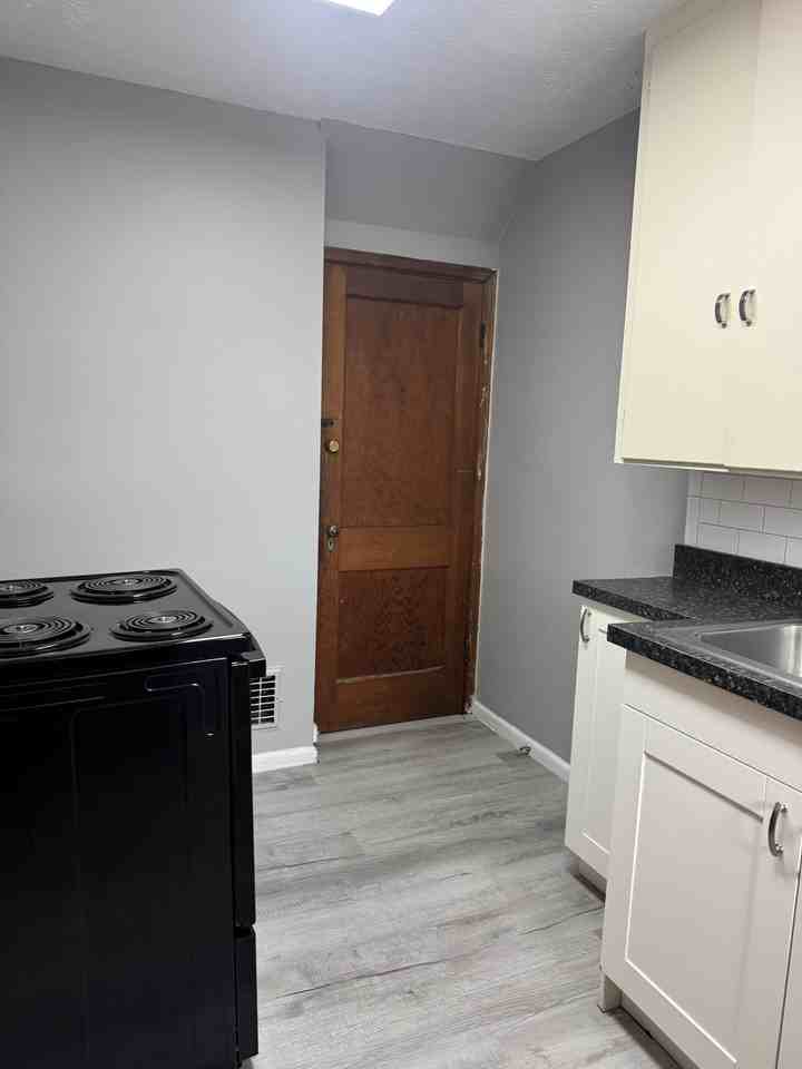 2696 East Avenue #2696 - Photo 3 of 8