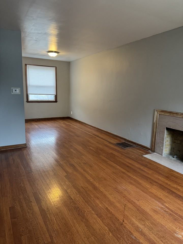 2696 East Avenue #2696 - Photo 5 of 8