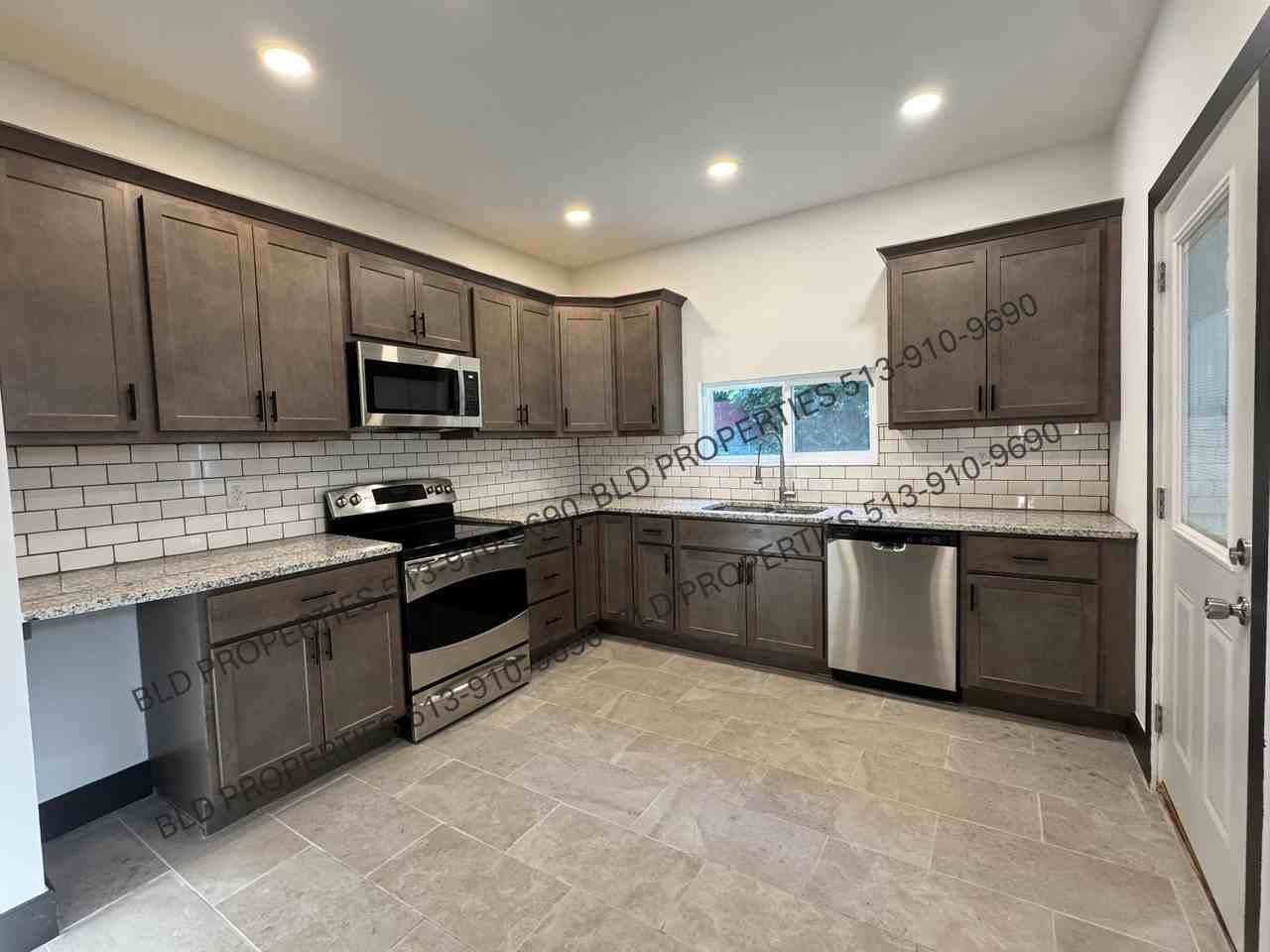515 Advance Ave #NA - Photo 2 of 10