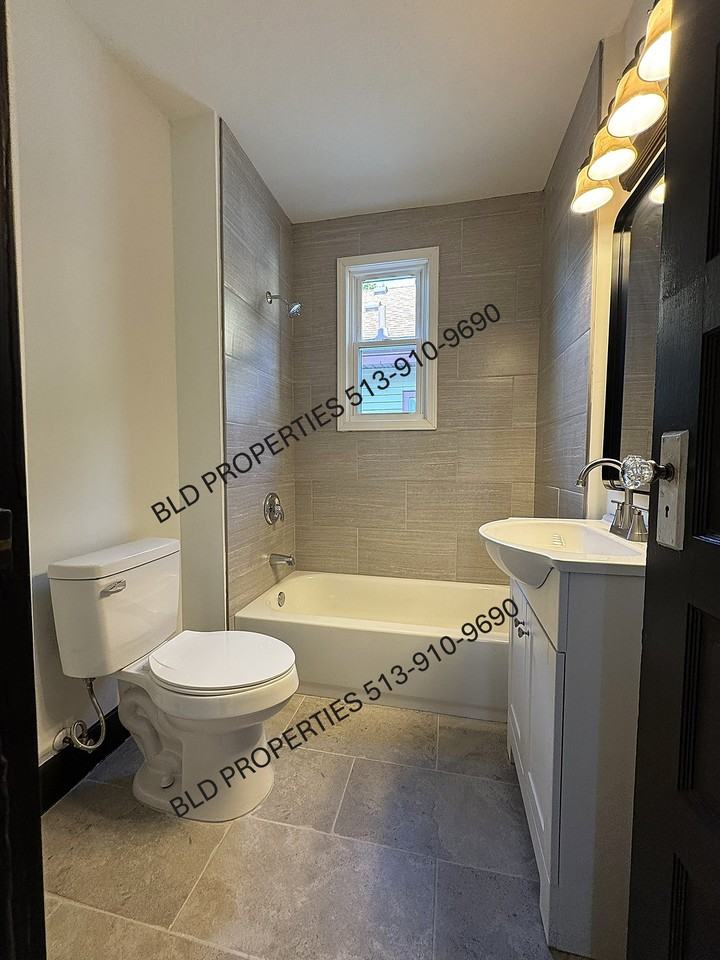 515 Advance Ave #NA - Photo 3 of 10