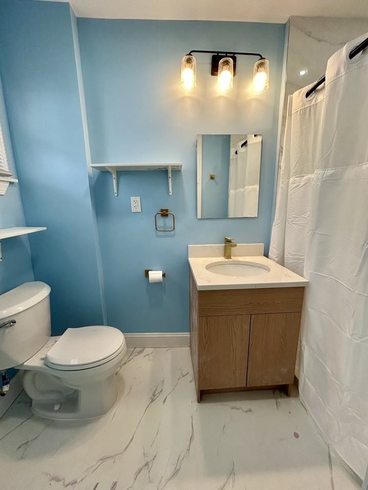 51 Franklin Ave #A - Photo 7 of 10