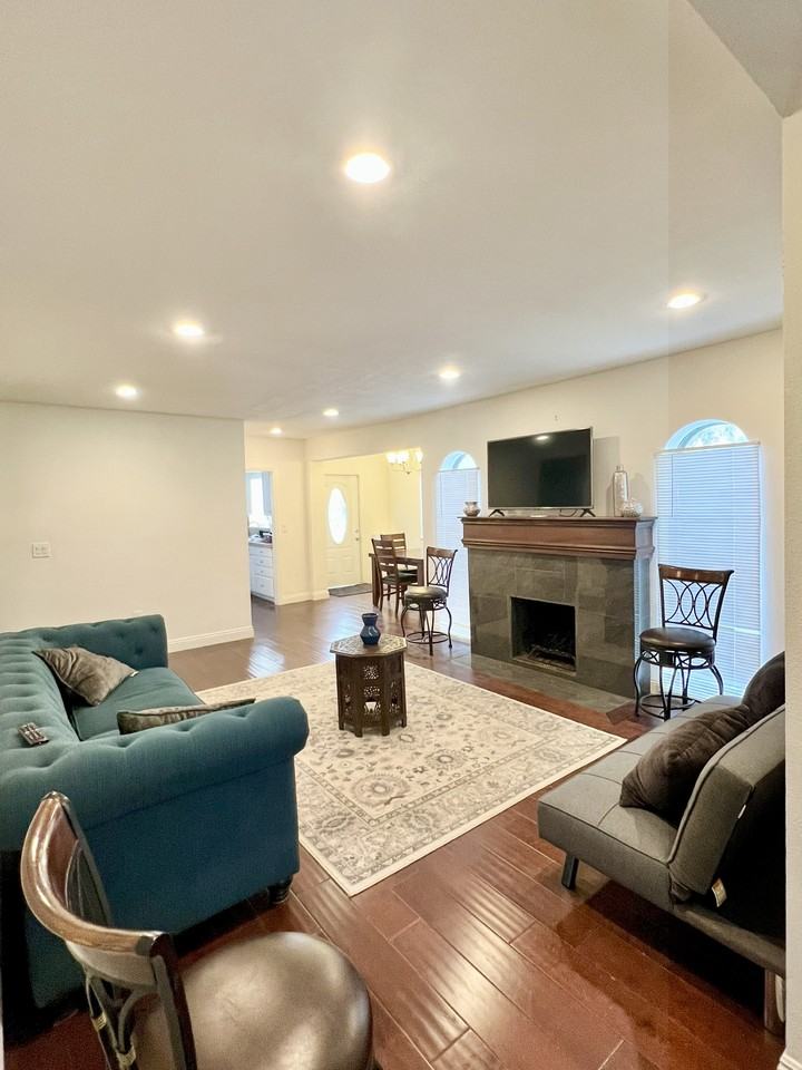3657 Roselawn Ave #NA - Photo 2 of 17
