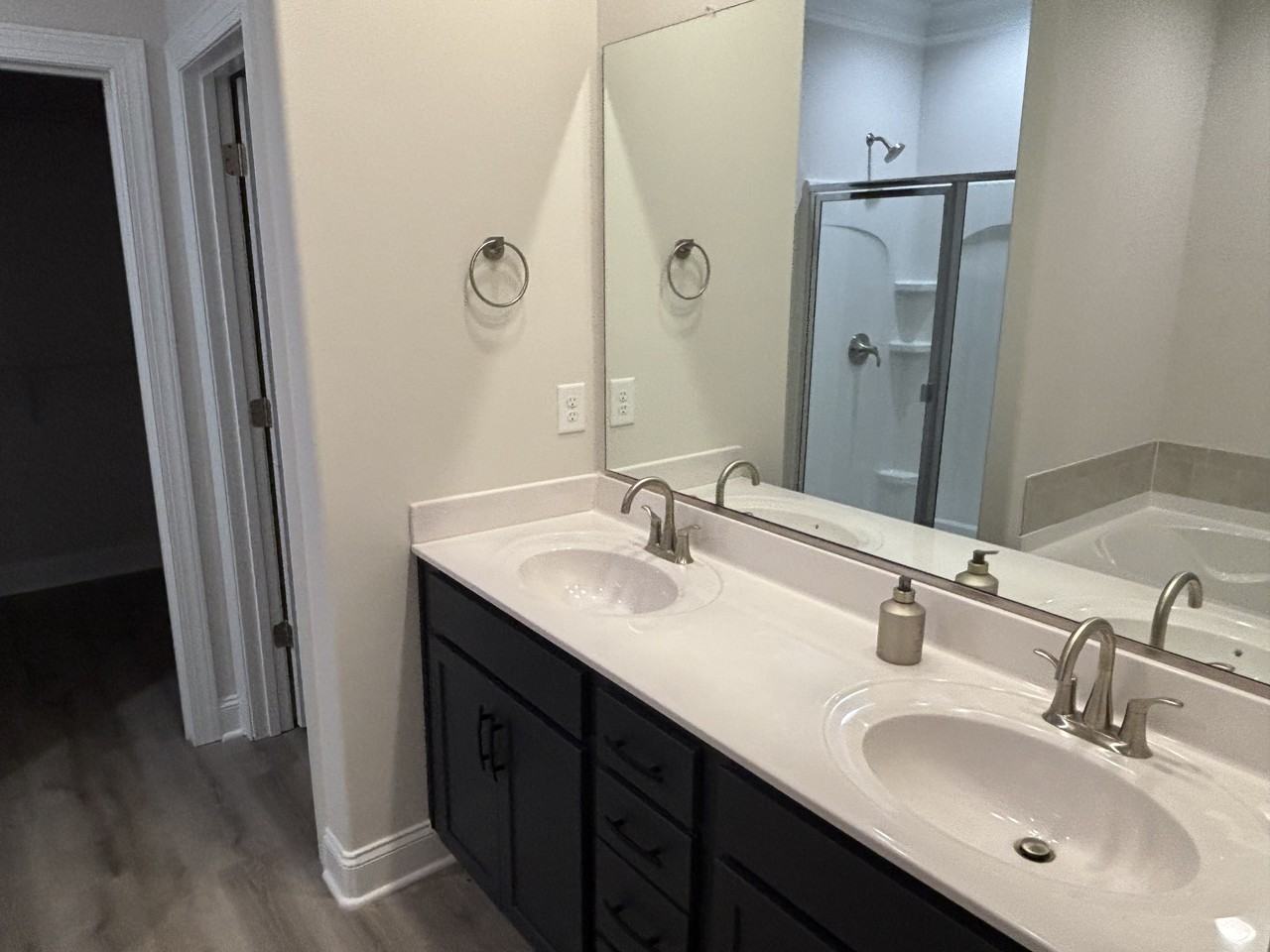 1541 Barnstable Ct #NA - Photo 5 of 27