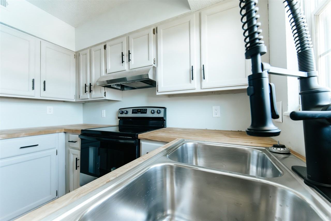 1404 Condo Dr #1404 - Photo 3 of 16