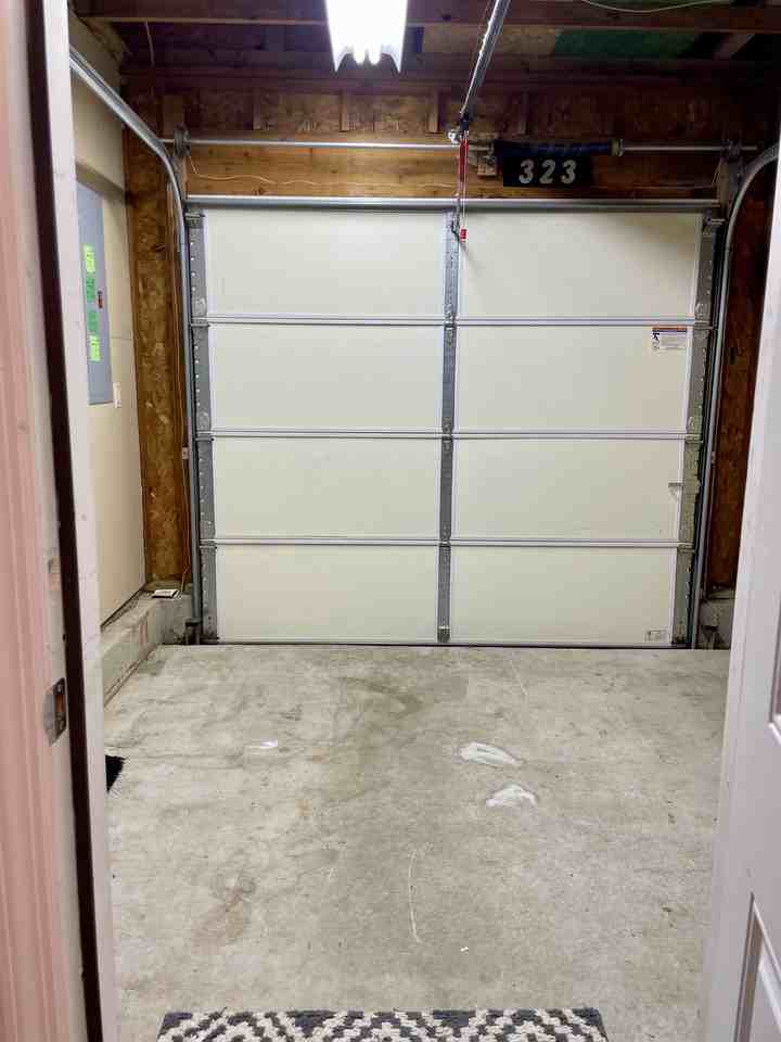 62 Winstead Dr - Photo 2 of 19