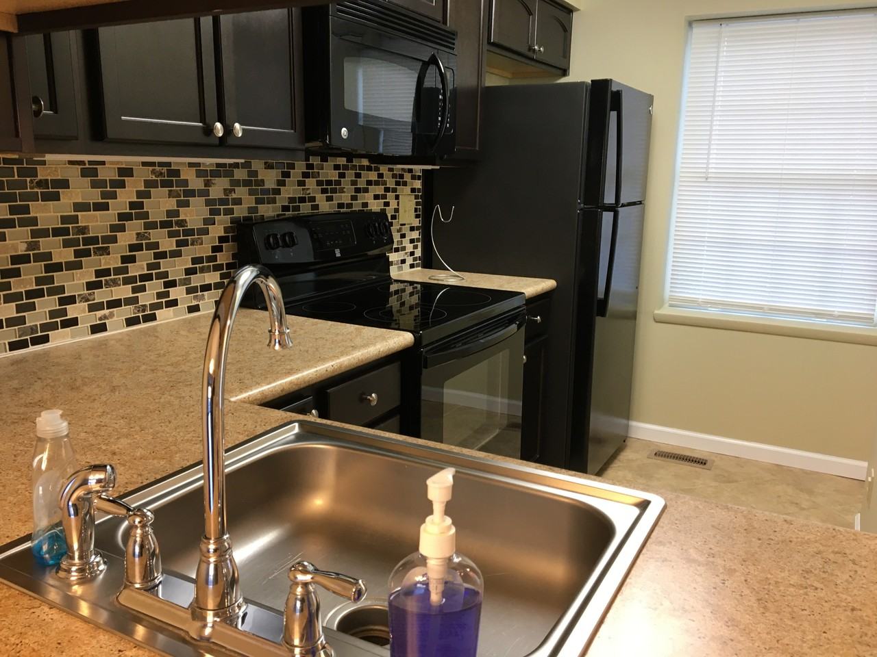 103 Shadowlawn Dr #NA - Photo 5 of 12