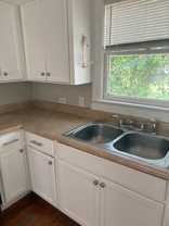 632 Wyandotte St - Photo 1 of 1