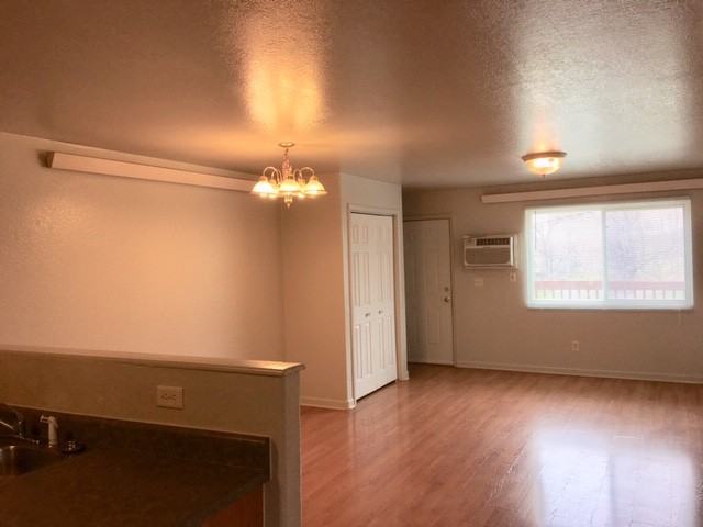 811 Mallow St #7 - Photo 3 of 16