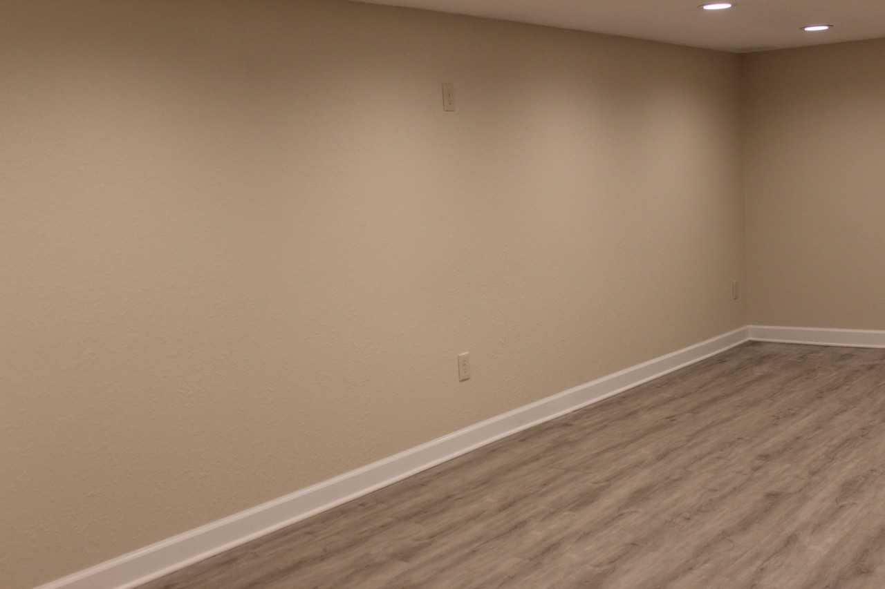 N72W15542 Good Hope Rd #NA - Photo 6 of 10