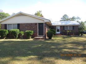 2213 Robinhood Rd Apt B #Apt B - Photo 1 of 1