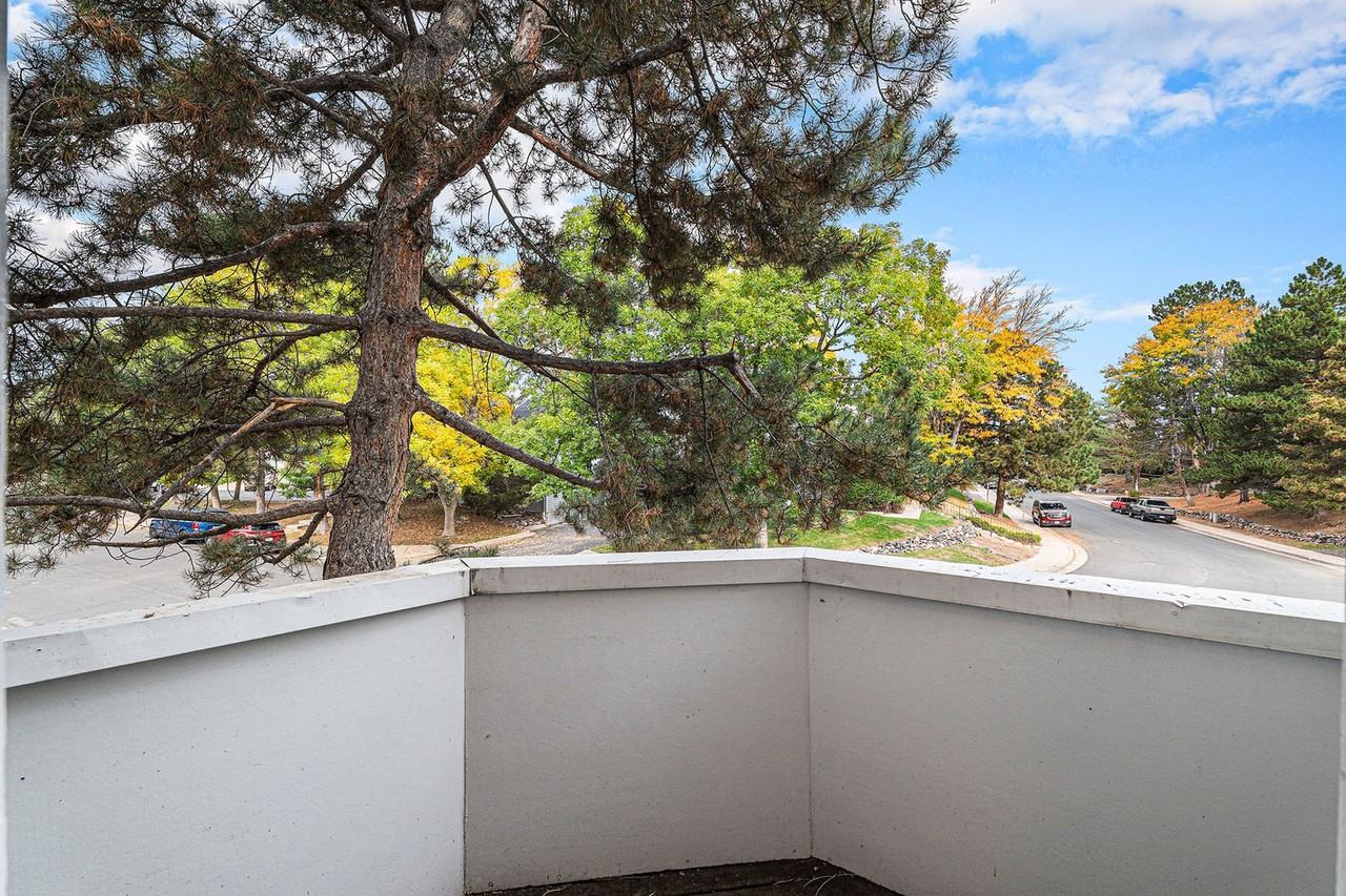 228 South Nome Street - Photo 7 of 23