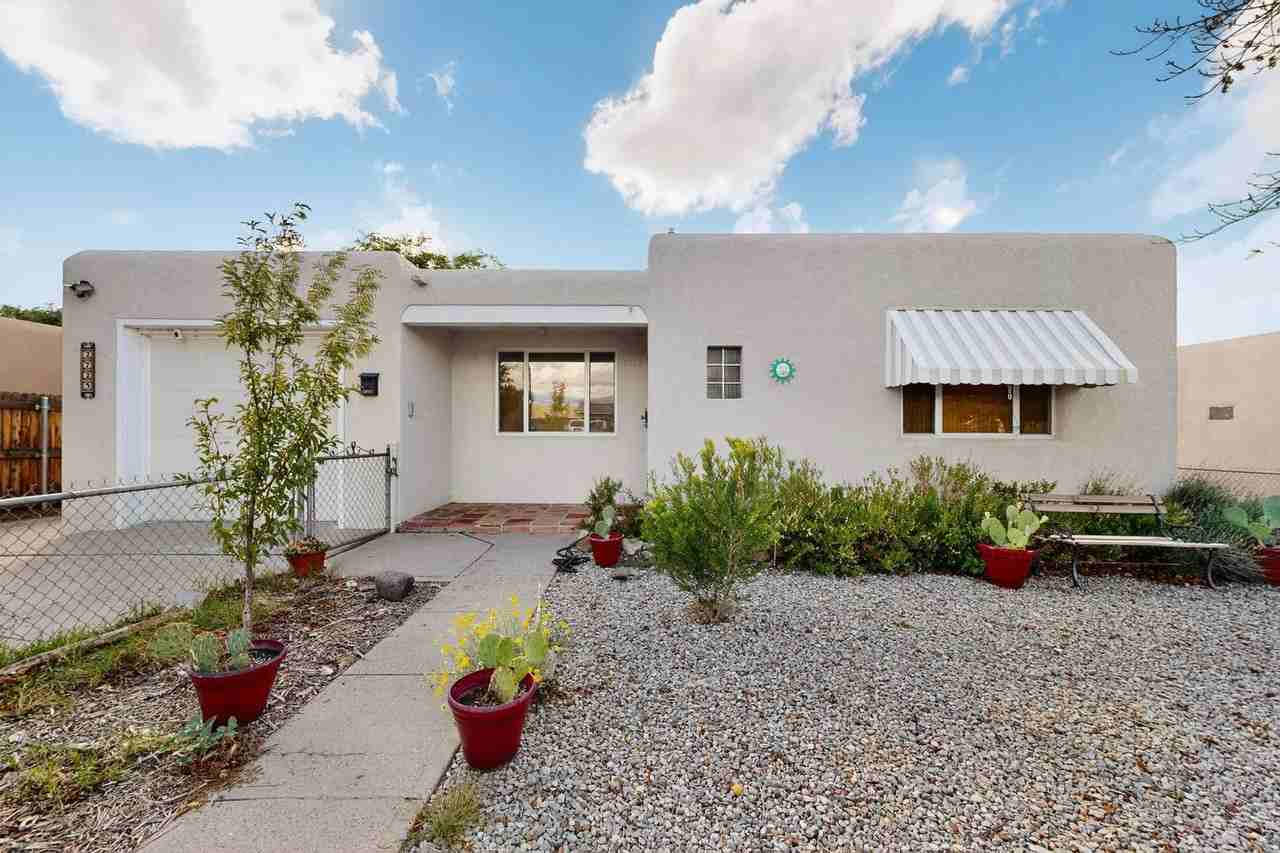 2723 Adams St Ne - Photo 2 of 41