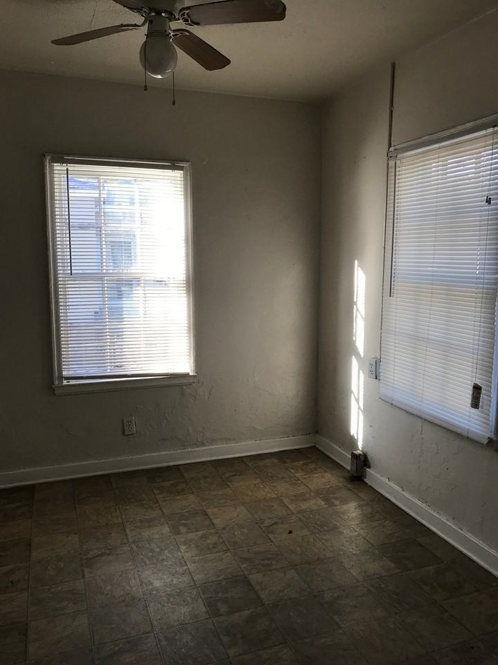 1229 E 55th St - Photo 2 of 7