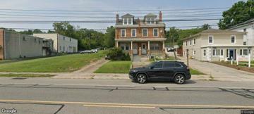 featured image of 955 E Main St