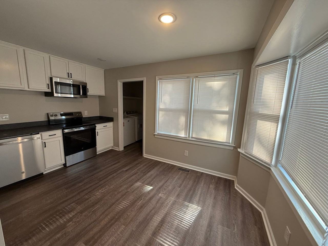 3323 Christopher Dr Nw Apt D - Photo 2 of 11