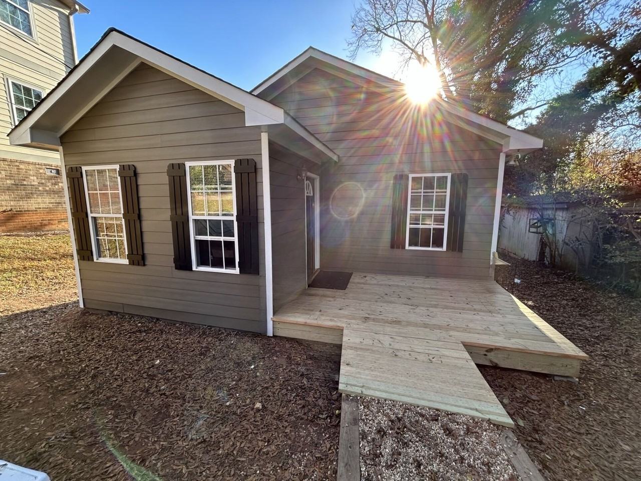 233 Madison Hts - Photo 2 of 11