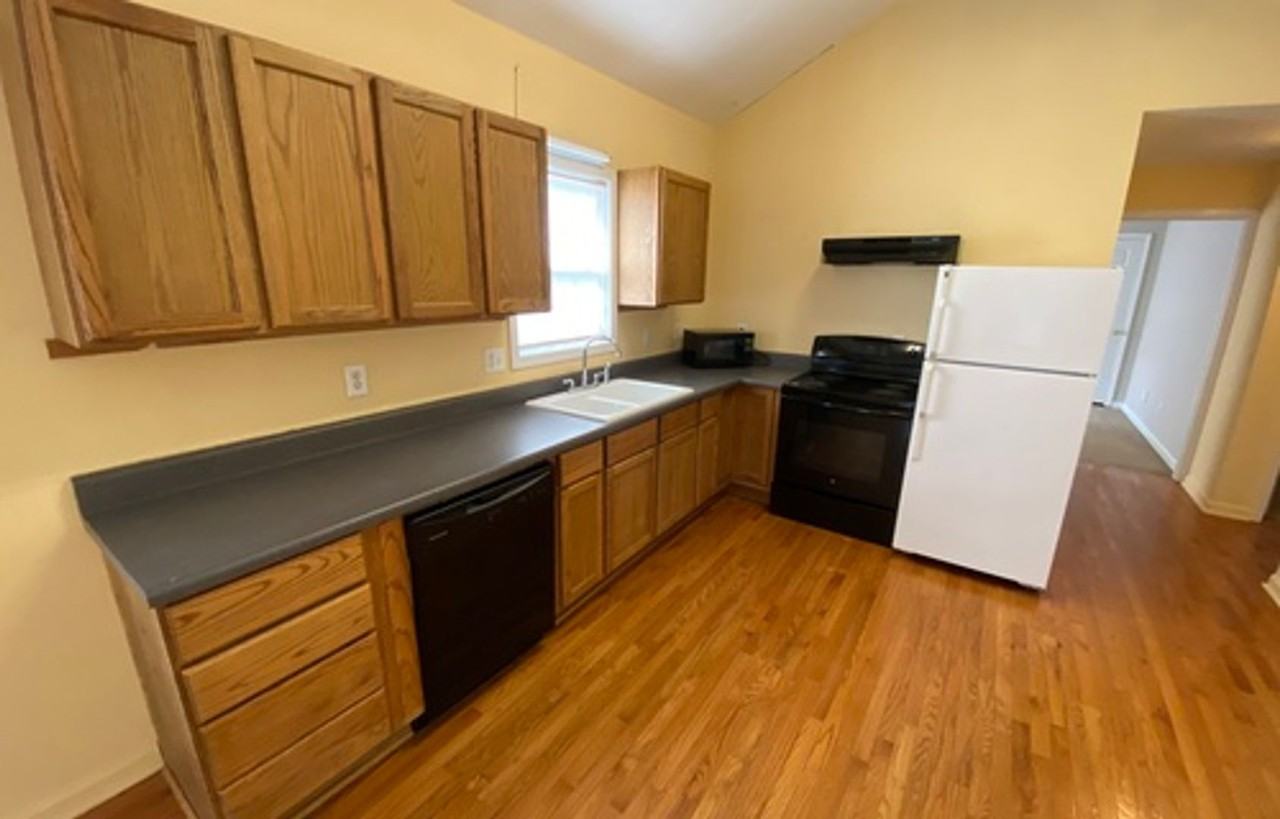 233 Madison Hts - Photo 6 of 11