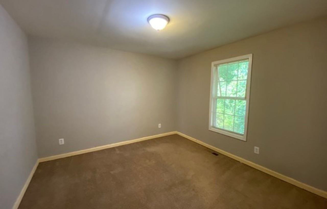 233 Madison Hts - Photo 7 of 11