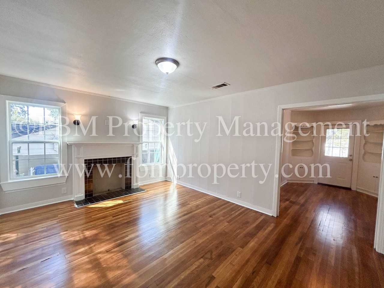 608 West Lake Street - Photo 5 of 22