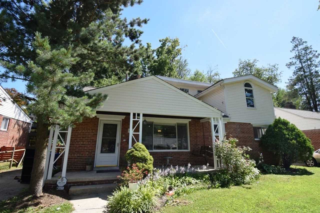 1507 Oakview Dr - Photo 2 of 22