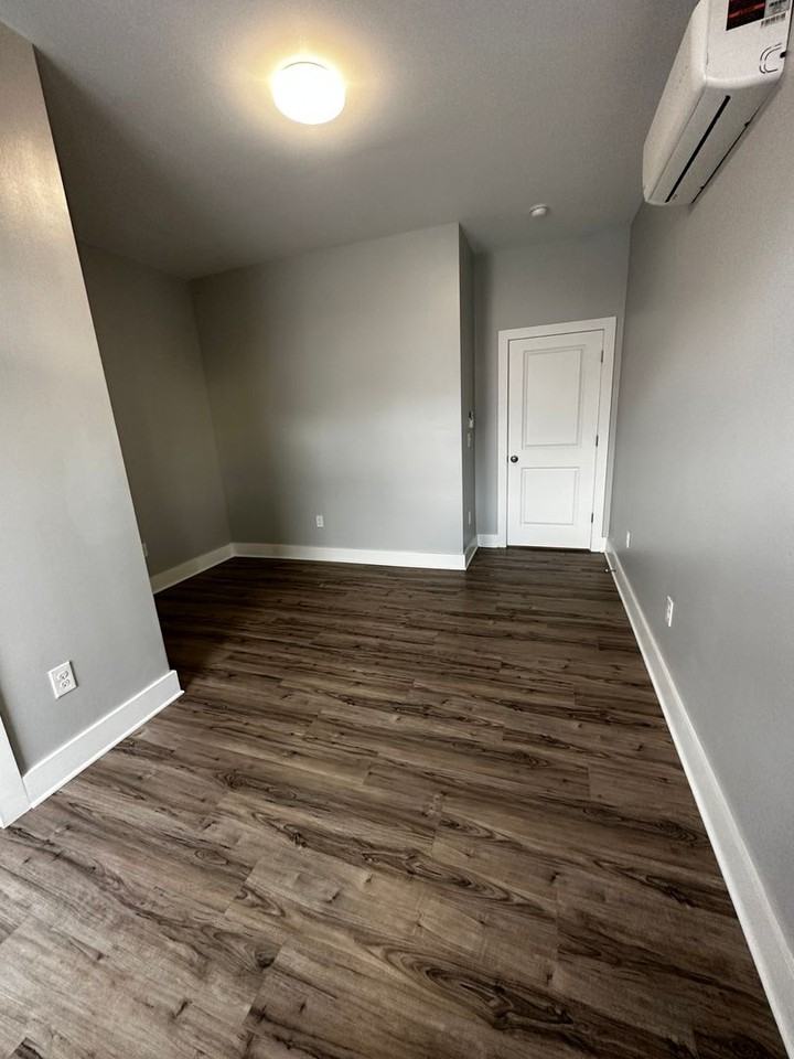 4632 Centre - Photo 5 of 33