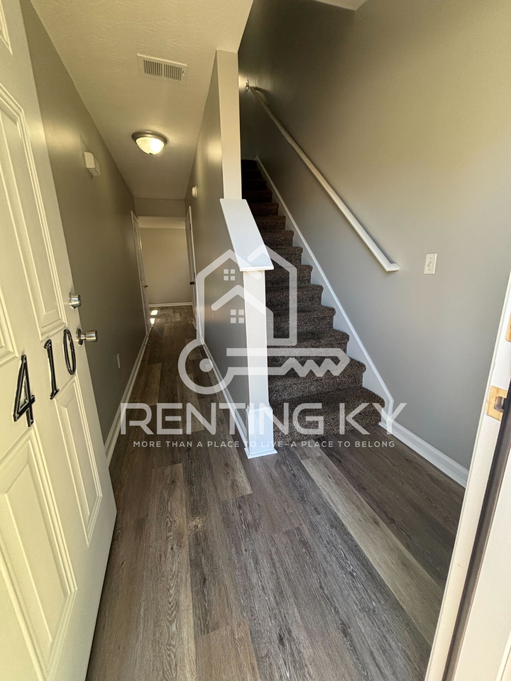 1410 Westwood Dr - Photo 2 of 17