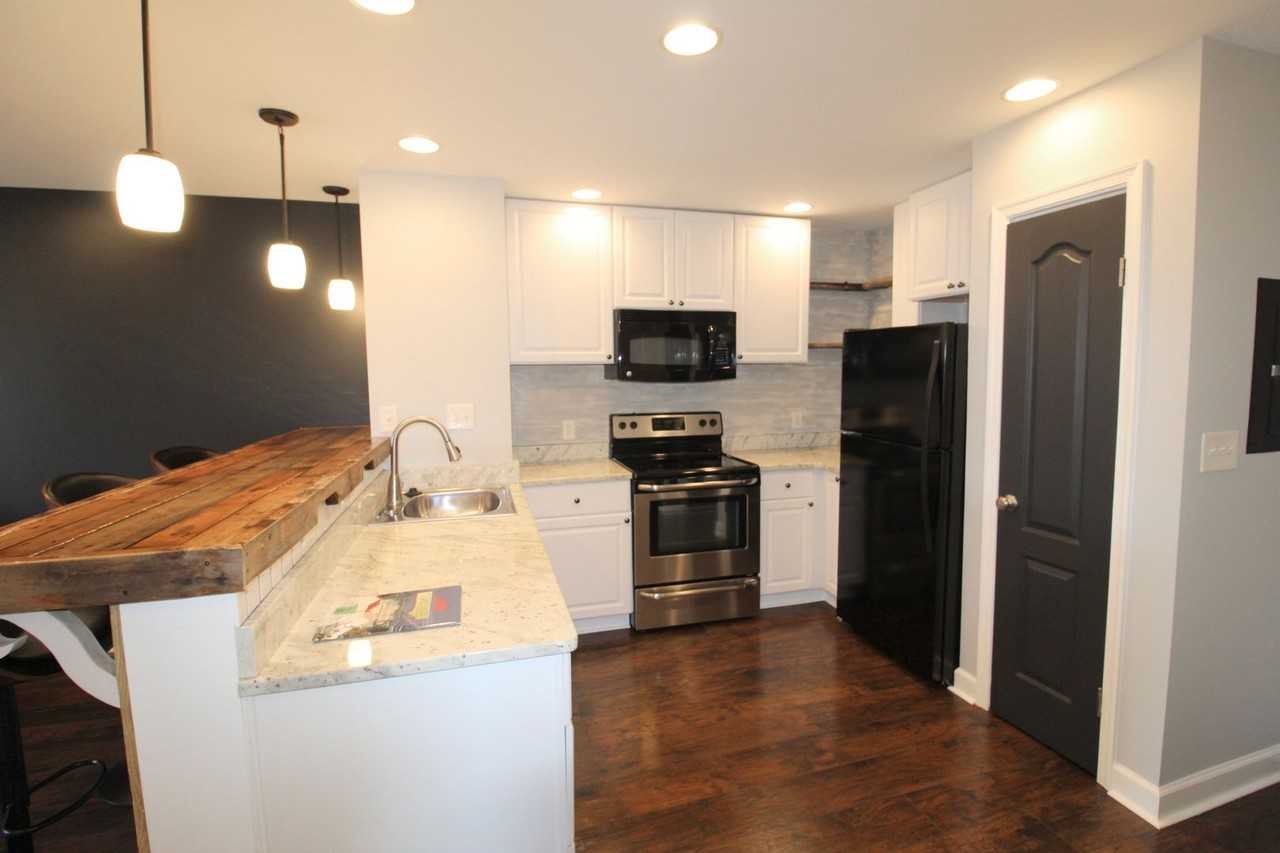 1340 Hunters Road - Photo 5 of 43