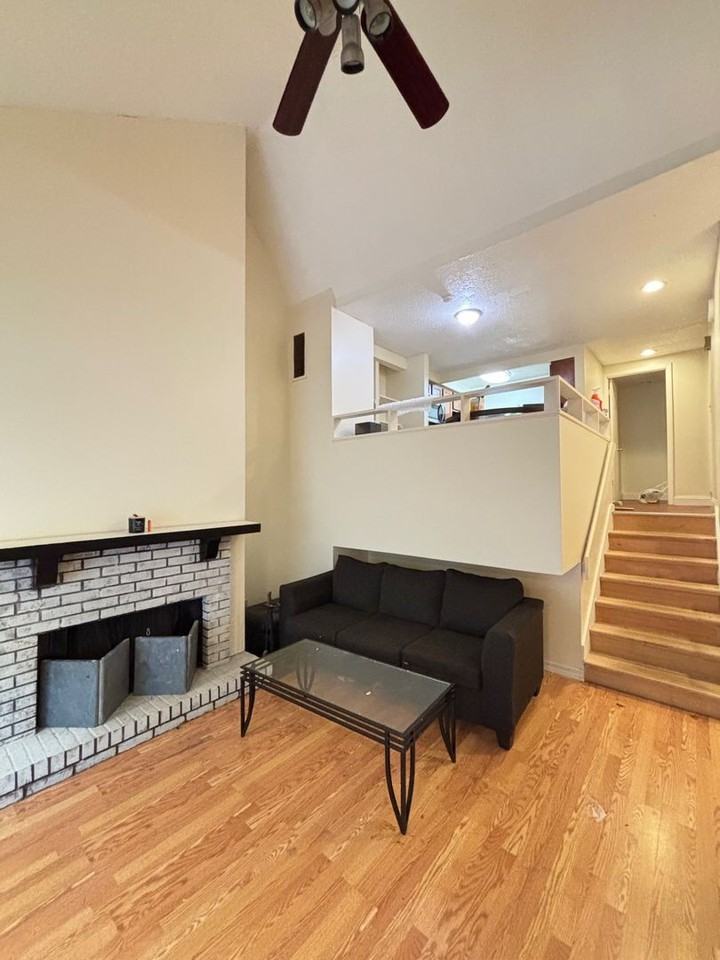 801 W Stoughton St - Photo 6 of 6