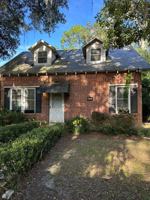 featured image of 200 Ne 11th St