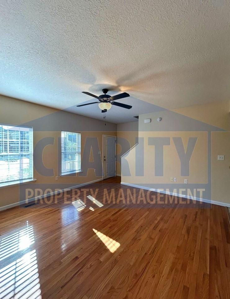 1725 Northeast New Castle Drive - Photo 7 of 22