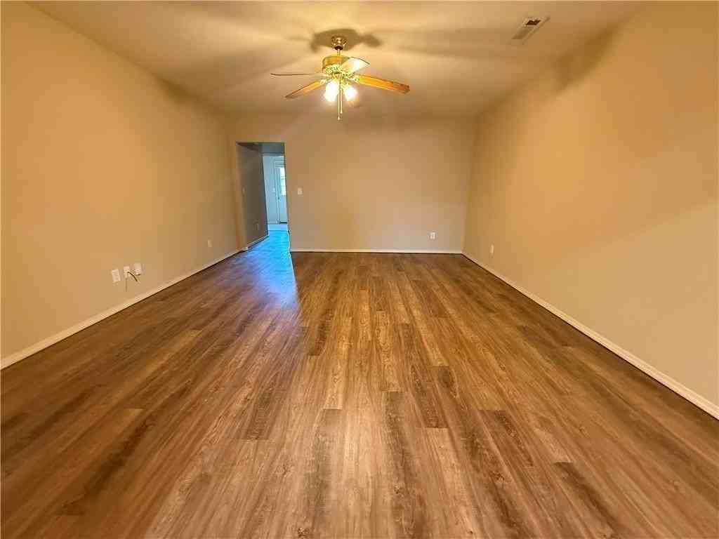 4106 Southwest Shadowrock Place #2 - Photo 3 of 13