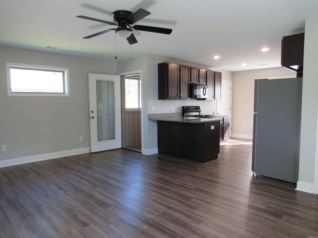 1516 S Bailey St - Photo 6 of 33