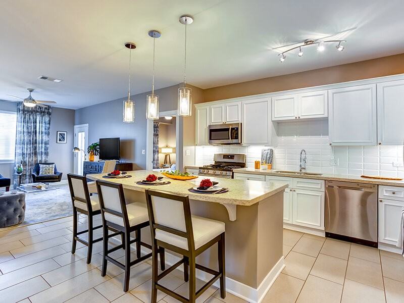 500 Station Blvd - Photo 3 of 31