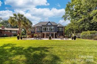 876 Armstrong Rd - Photo 1 of 1