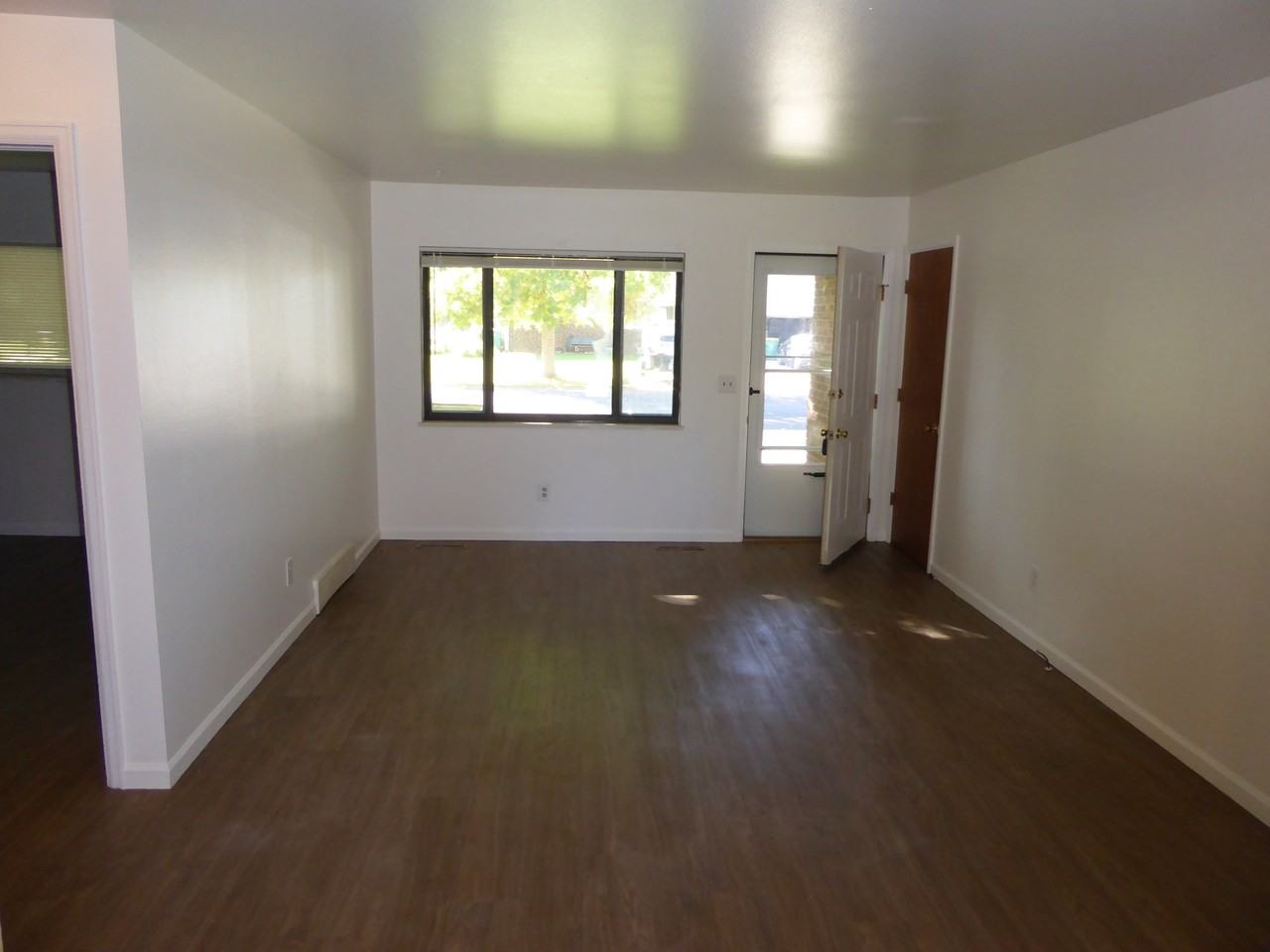 808 Horizon Avenue - Photo 3 of 13