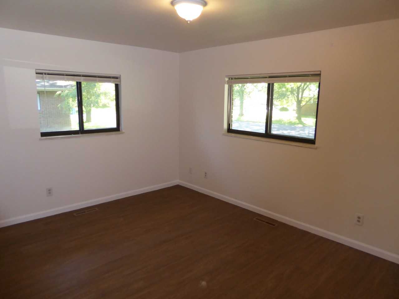 808 Horizon Avenue - Photo 7 of 13