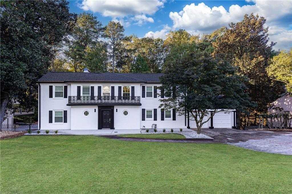 200 West Paces Ferry Road Northwest