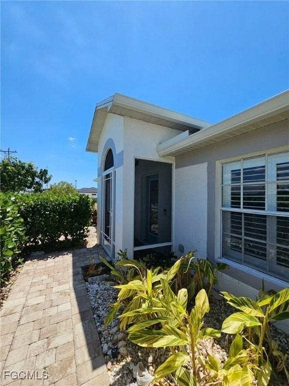 1502 Sw 20th Ave - Photo 3 of 31