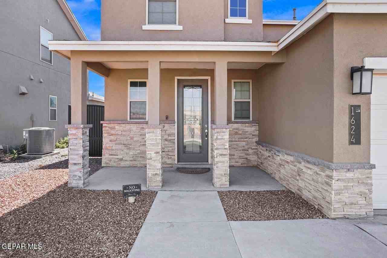 1624 Brevoort St - Photo 4 of 34