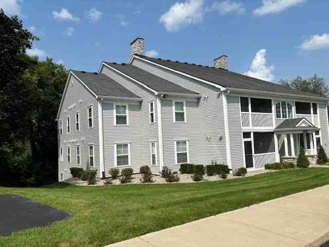 4107 Inverness St - Photo 3 of 18