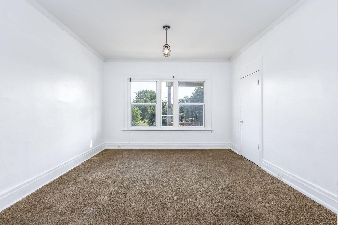 1565 W Grand Blvd Apt 4 #4 - Photo 5 of 16