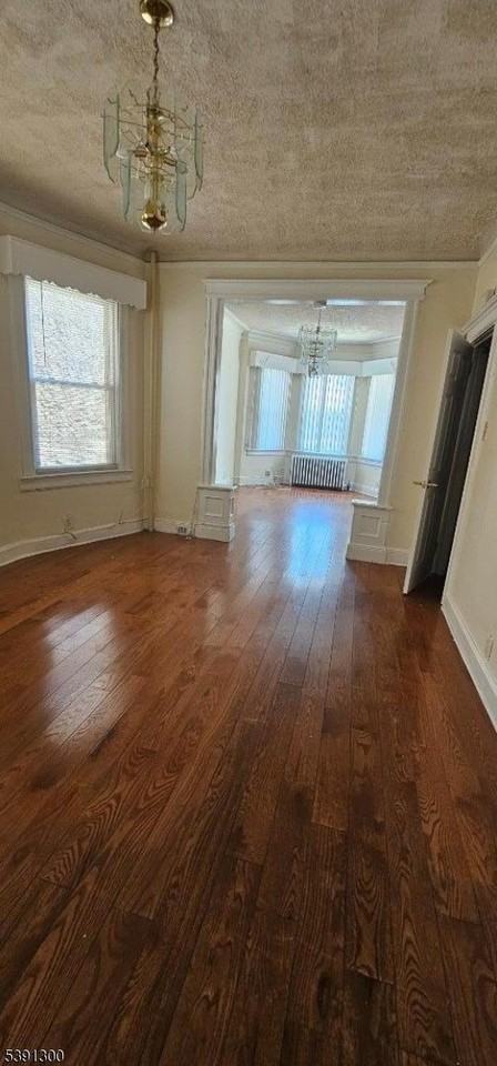 212 Wilkinson Ave - Photo 3 of 9